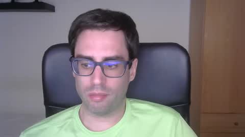 Snapshot of josevd chatting on 09.16.25 Jose online show from 09.16.25