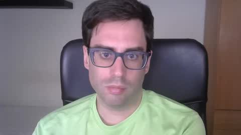 Snapshot of josevd chatting on 09.30.25 Jose online show from 09.30.25