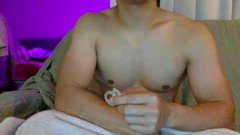 joshasian0713 online show from 10.02.25