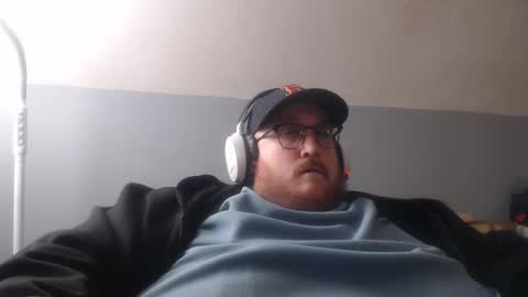 Snapshot of joshc627 chatting on 12.17.25 joshc627 online show from 12.17.25