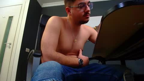 Snapshot of joshknights chatting on 03.01.25 JoshKnight online show from 03.01.25