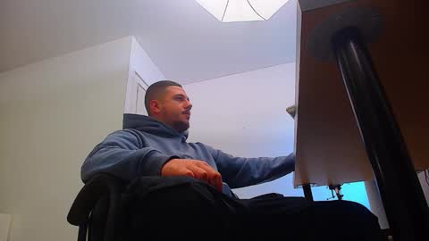 Snapshot of joshknights chatting on 09.30.25 JoshKnight online show from 09.30.25