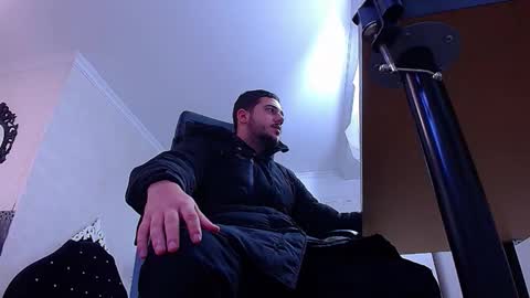 Snapshot of joshknights chatting on 10.27.25 JoshKnight online show from 10.27.25