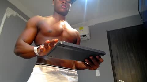 Snapshot of joshloganx chatting on 12.14.24 joshloganx online show from 12.14.24