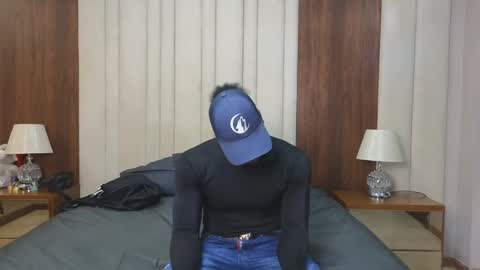 Snapshot of joshloganx chatting on 01.18.25 joshloganx online show from 01.18.25