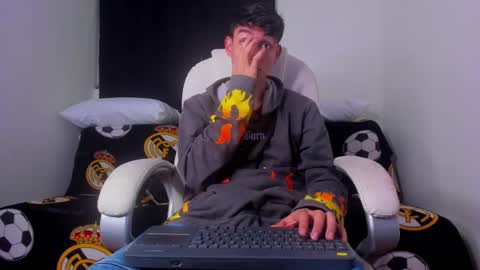 Snapshot of joshmiller_ chatting on 12.16.24 Josh online show from 12.16.24