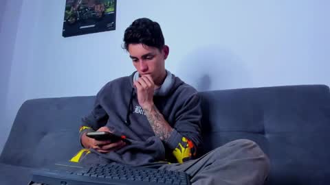 Snapshot of joshmiller_ chatting on 12.26.24 Josh online show from 12.26.24