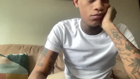 Snapshot of joshperrygoon chatting on 01.05.25 joshperrygoon online show from 01.05.25