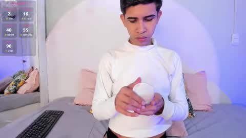 Snapshot of joshua_sanz chatting on 11.01.25 Joshua Sanz online show from 11.01.25