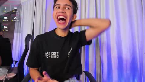 Snapshot of joshua_sanz chatting on 11.06.25 Joshua Sanz online show from 11.06.25