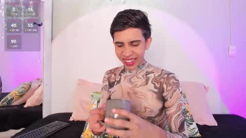 Snapshot of joshua_sanz chatting on 11.07.25 Joshua Sanz online show from 11.07.25