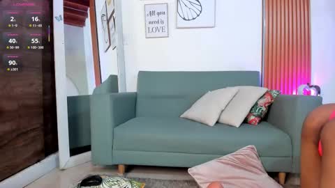 Snapshot of joshua_sanz chatting on 11.22.25 Joshua Sanz online show from 11.22.25