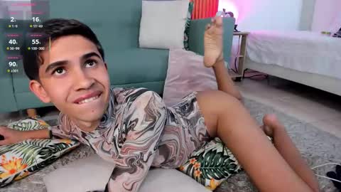 Snapshot of joshua_sanz chatting on 12.05.25 Joshua Sanz online show from 12.05.25