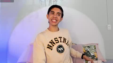 Snapshot of joshua_sanz chatting on 12.18.25 Joshua Sanz online show from 12.18.25