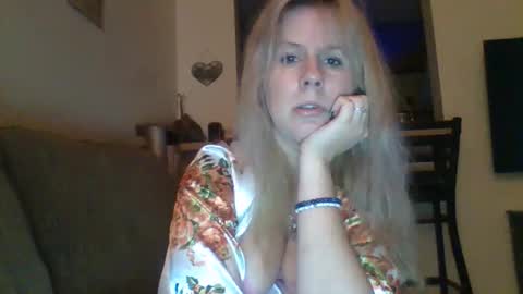 Snapshot of josiecaruso chatting on 11.03.25 Lana Caruso online show from 11.03.25