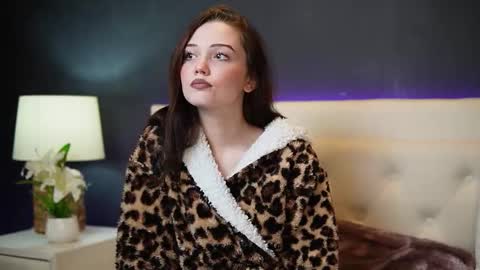 Snapshot of josielili chatting on 12.01.25 Josie online show from 12.01.25