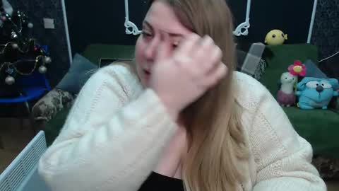 Snapshot of josiesun771 chatting on 12.30.24 josiesun771 online show from 12.30.24