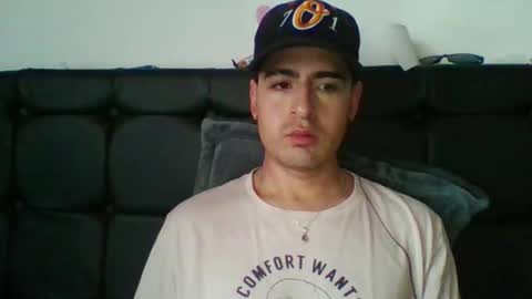 Snapshot of josux8 chatting on 11.07.25 josux8 online show from 11.07.25