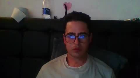 Snapshot of josux8 chatting on 11.20.25 josux8 online show from 11.20.25