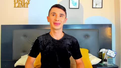 Jota Stivens online show from 04.23.26