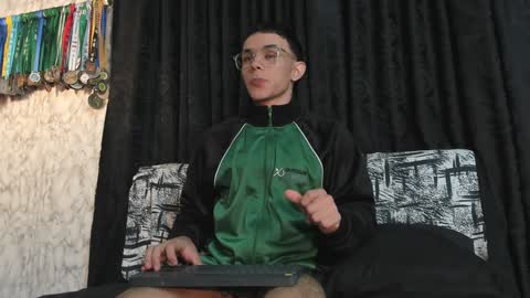Snapshot of joulianogreco1 chatting on 01.17.25 Im Jouliano online show from 01.17.25