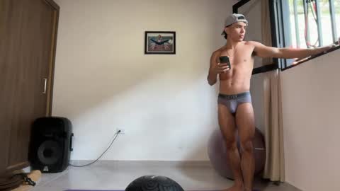 Im Jouliano online show from 04.25.26