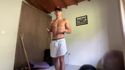 Im Jouliano online show from 05.04.26