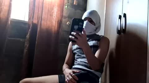 Snapshot of jouscorrales chatting on 06.17.26 jouscorrales online show from 06.17.26