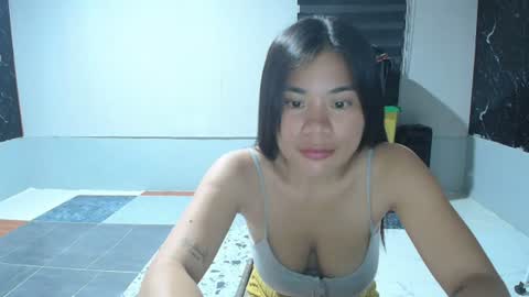 Snapshot of jove_thefoxgirl chatting on 06.17.26 lyn online show from 06.17.26