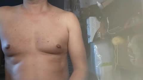 Snapshot of jovenkaji chatting on 11.25.25 jovenkaji online show from 11.25.25