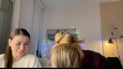 Snapshot of joy_keys chatting on 02.09.25 joy_keys online show from 02.09.25