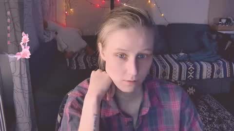 Snapshot of joy_keys chatting on 02.13.25 joy_keys online show from 02.13.25