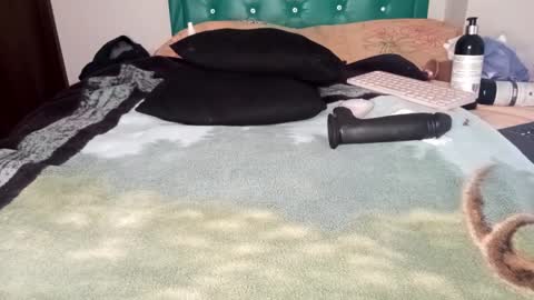 Snapshot of joyshe__vergara chatting on 03.06.25 online show from 03.06.25