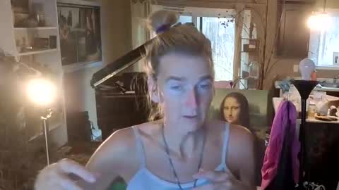 Snapshot of jpsunflower chatting on 11.18.25 JP Sunflower Angel Love online show from 11.18.25