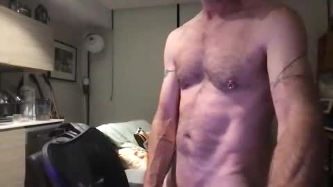 Snapshot of jrocket2 chatting on 11.02.25 jrocket2 online show from 11.02.25