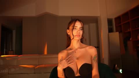 Snapshot of jseductiveart chatting on 02.16.25 Jennifer Diaz online show from 02.16.25