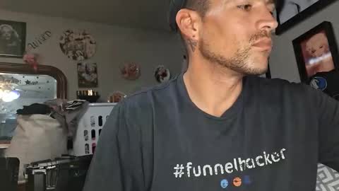 Snapshot of jstechgenius chatting on 11.18.25 EdgingAllDay2Cum online show from 11.18.25