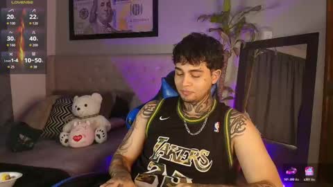 Snapshot of juan_alvarez18 chatting on 03.06.26 juan_alvarez18 online show from 03.06.26