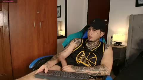juan_alvarez18 online show from 05.23.26