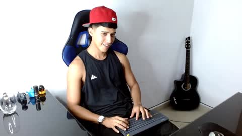 JuanDa online show from 12.13.24