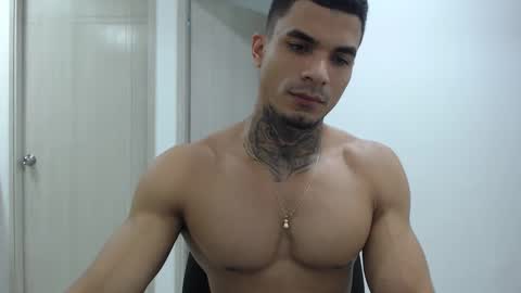 juan_gomez_1 online show from 12.26.24