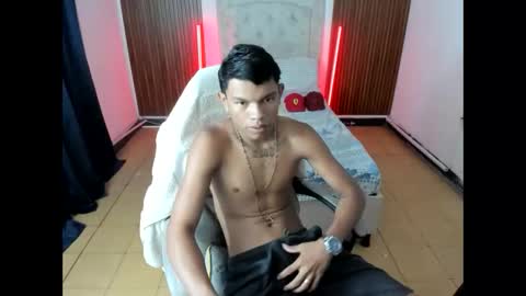 Snapshot of juan_mhata chatting on 05.26.26 Juan Mhata online show from 05.26.26