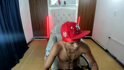 Snapshot of juan_mhata chatting on 05.29.26 Juan Mhata online show from 05.29.26