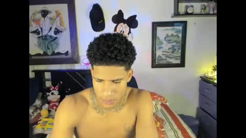 Snapshot of juanbigcock21cm chatting on 11.24.25 juan jose online show from 11.24.25