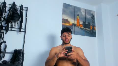 Juan Esteban online show from 10.29.25