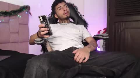 juancamilo66_ online show from 11.20.25