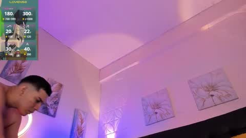 Snapshot of juandiamonds chatting on 09.28.25 Juan David online show from 09.28.25