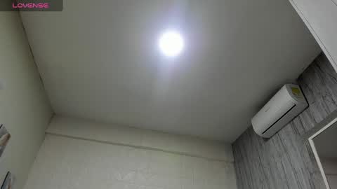 Snapshot of juandiamonds chatting on 10.13.25 Juan David online show from 10.13.25