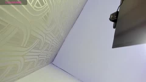 Snapshot of juandiamonds chatting on 10.14.25 Juan David online show from 10.14.25