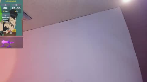 Snapshot of juandiamonds chatting on 10.28.25 Juan David online show from 10.28.25